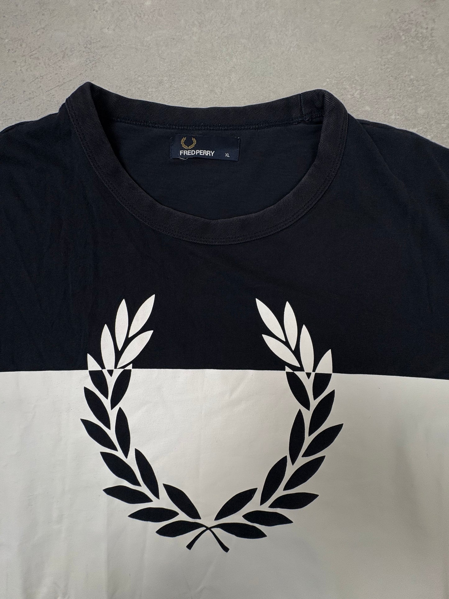 Fred Perry Sweater (XL)